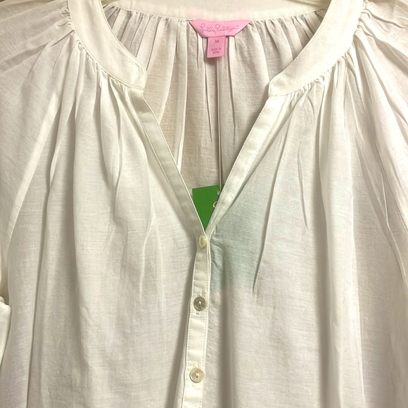 Lilly Pulitzer white cotton with design on the bottom NWT medium - Picture 2 of 6